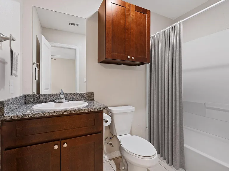 119 S Bend Ct #B — Photo 10