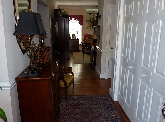 2nd image of 111 Bridgewater Ct