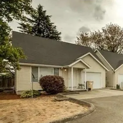 406 22nd Ave SW