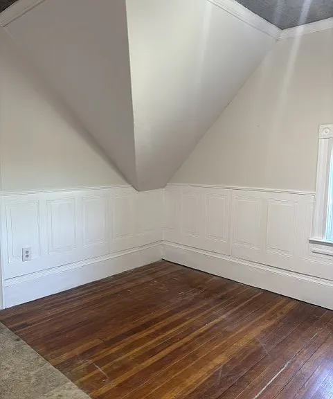 229 Cottage St #3 — Photo 12