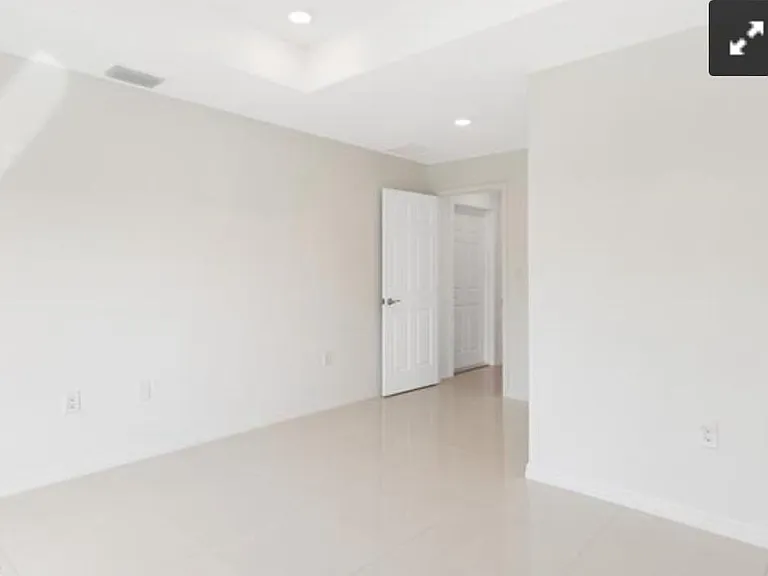 4612 27th St SW — Photo 19