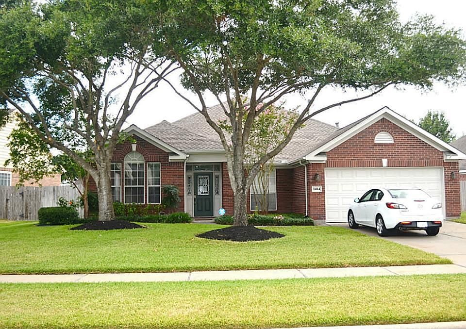 1st image of 1414 Lamplight Trail Dr