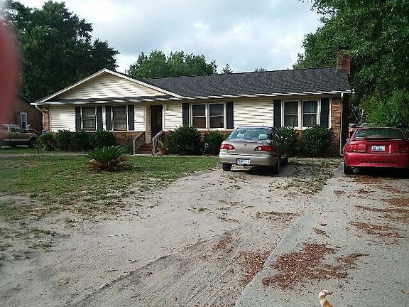 2nd image of 630 Shawnee Trl