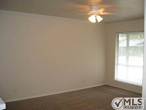 2nd image of 707 Caladium Dr