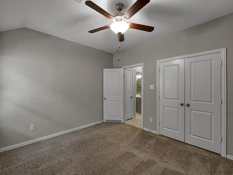 122 S Bearkat Ct — Photo 22