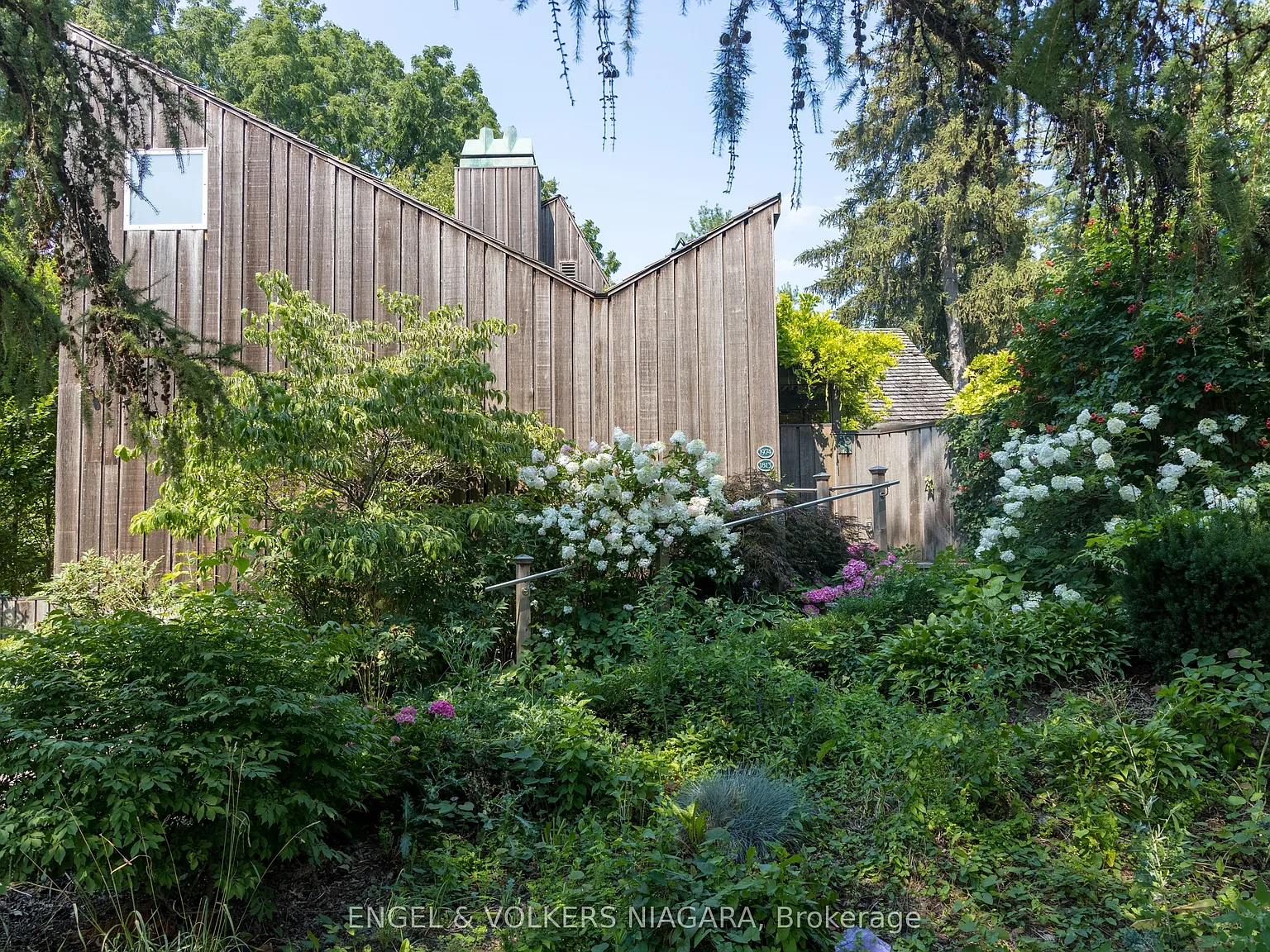 3 bed, $4,200 — Photo 4