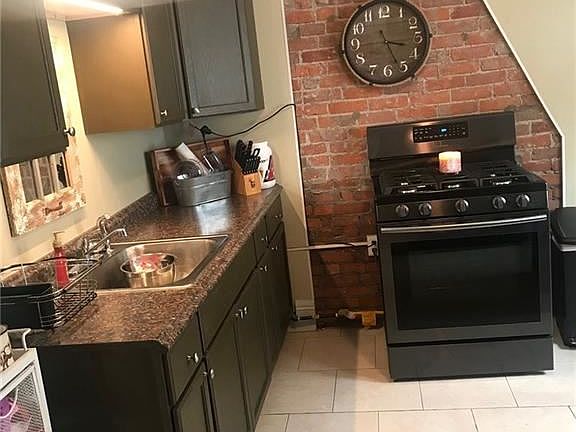3rd image of 405 Cumberland Ave
