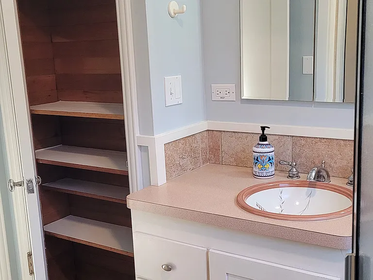 4224 Wallingford Ave N — Photo 29