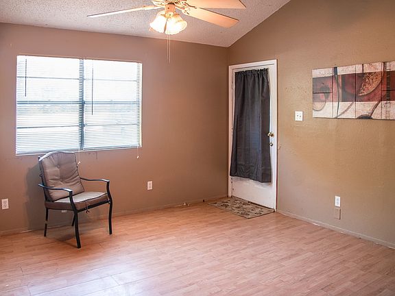 3rd image of 7018 Porthville Dr