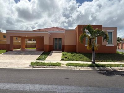 Calle Olas Urb Portofino, Manati, PR, 00674