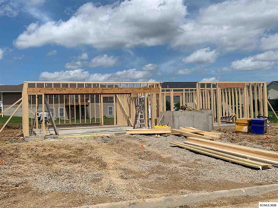2nd image of 6367 Arapaho Dr
