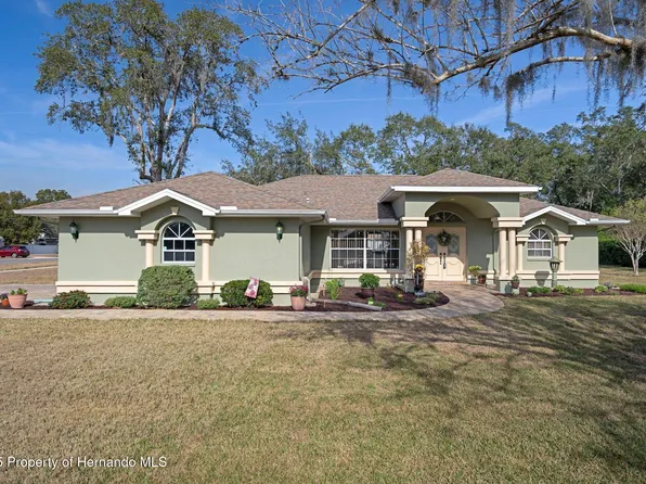 300 Silas Ct, Spring Hill, FL 34609