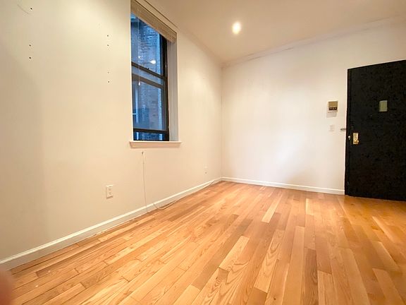 2nd image of 216 W 16th St APT 4A
