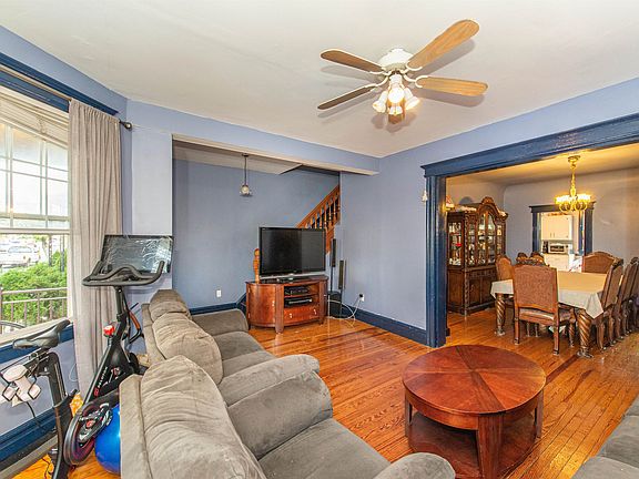 5th image of 348 Highland Ave