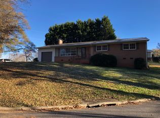 614 Victor St, Lincolnton, NC 28092