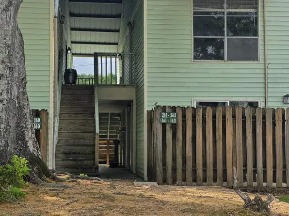 200 High Meadows Blvd, Lafayette, LA 70507