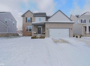 71553 Julius Dr, Romeo, MI 48065