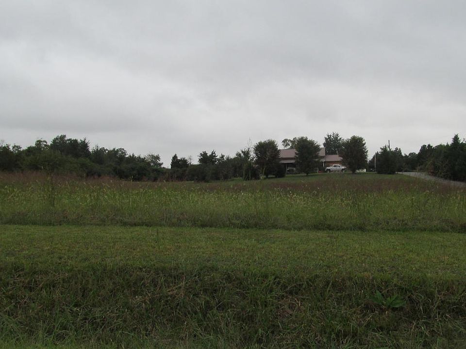 2nd image of 313 Co Rd