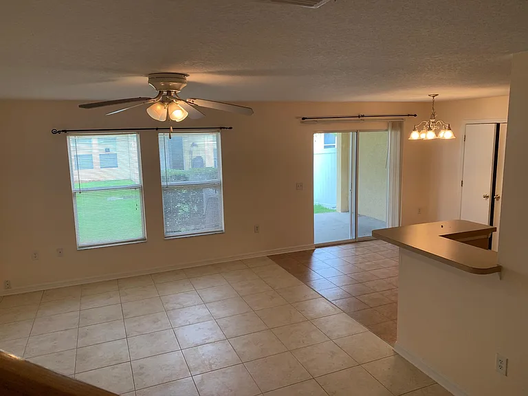 2535 Hassonite St — Photo 4