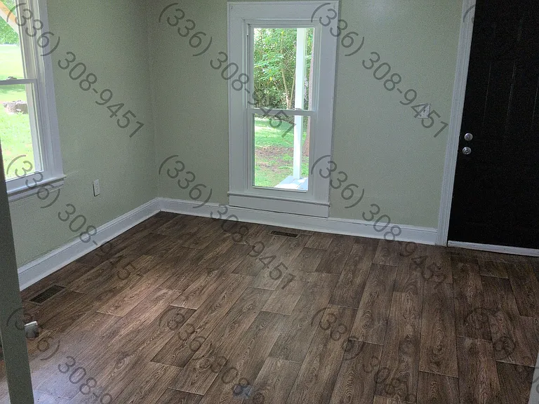 204A E Academy St — Photo 8