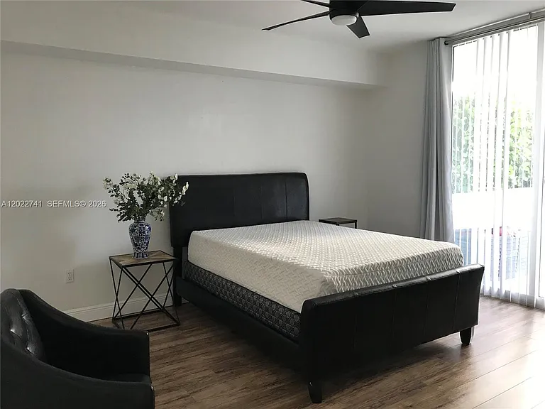 7900 Harbor Island Dr #523 — Photo 19
