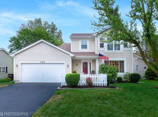 755 Laguna Rd, Crystal Lake, IL 60014