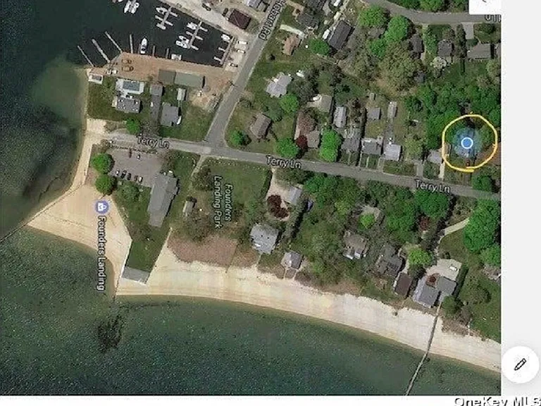 430 Terry Ln — Photo 17