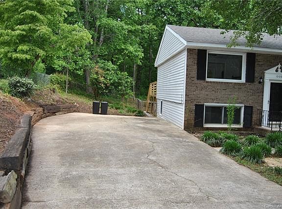 3rd image of 1008 Holly Hills Dr