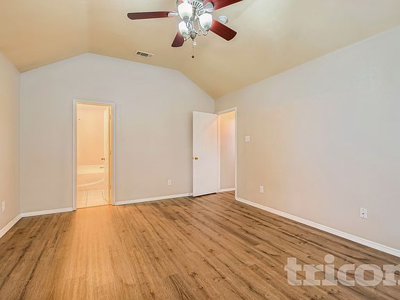 3rd image of 110 Forest Park Ln