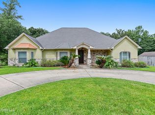 939 S Campbell Dr, Biloxi, MS 39532