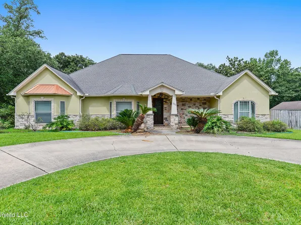 939 S Campbell Dr, Biloxi, MS 39532