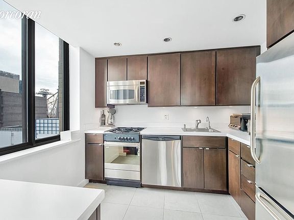 4th image of 403 E 62nd St APT 15B