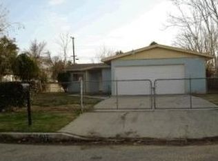 19403 Chaparral St, Rialto, CA 92376