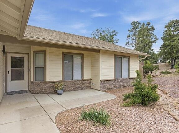 5th image of 722 N Boulder Ridge Rd
