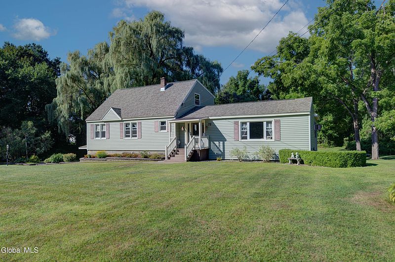 3rd image of 75 Midline Road