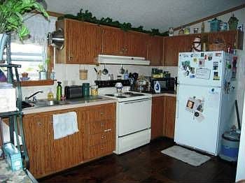 5th image of 235 School St