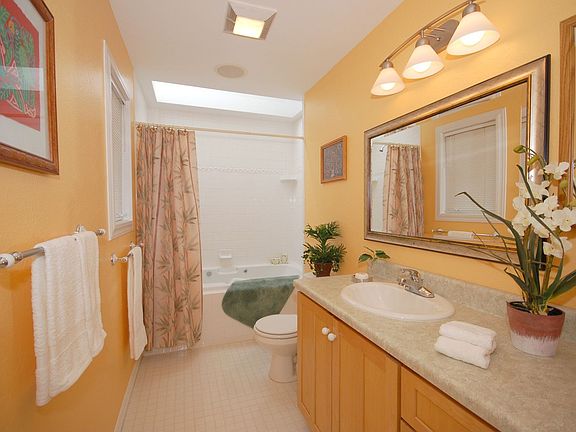 5th image of 4977 NE Canal Ln