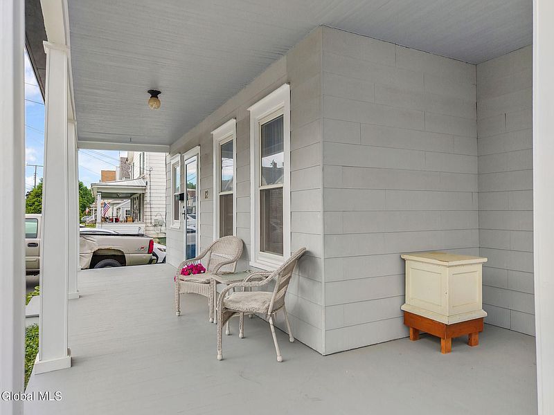 3rd image of 12 Central Avenue