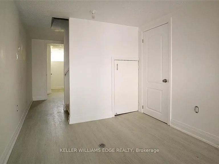 525 Britannia Ave W #LL — Photo 3