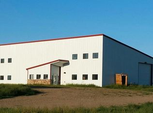 5826 Baldwin Ln, Williston, ND 58801