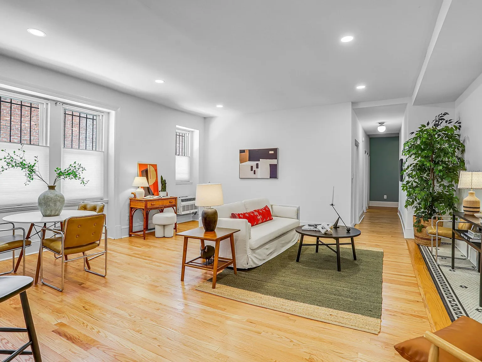 2 bed, 1250 sqft, $2,999 — Photo 1