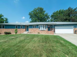 249 Melodie Ln, Colona, IL 61241