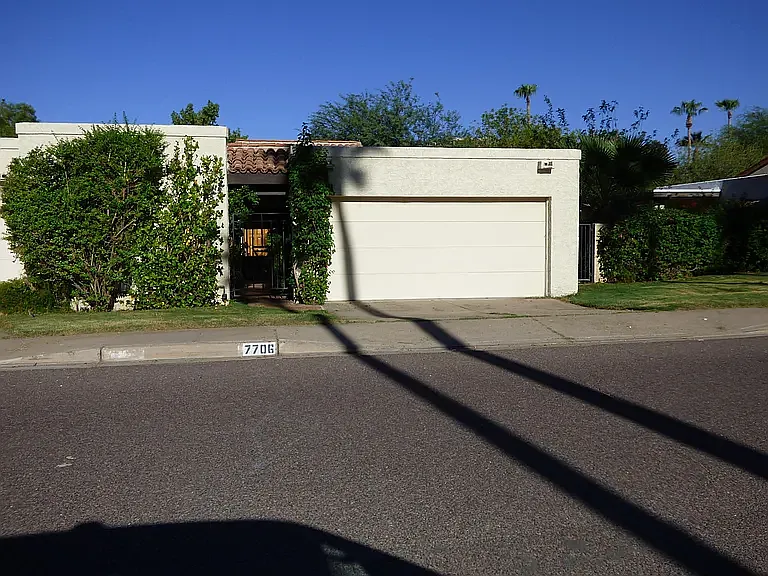 7706 N Dreamy Draw Dr — Photo 5