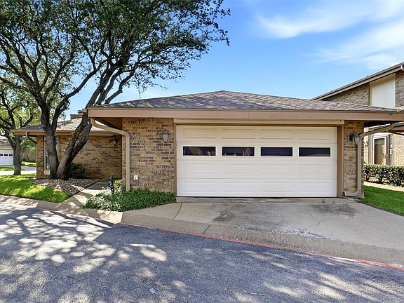 3rd image of 30 Park Ln