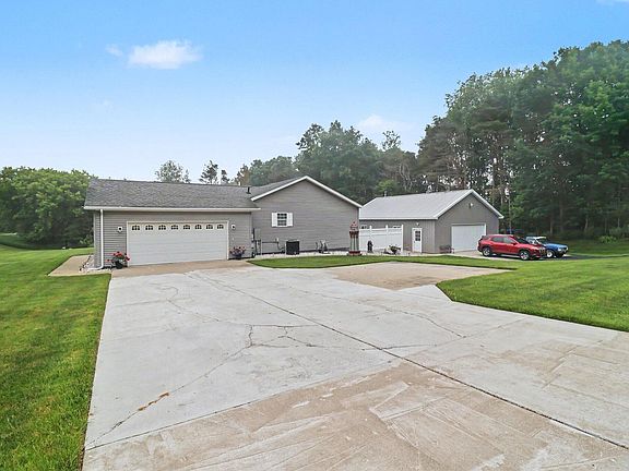 3rd image of 986 W Fox Farm Rd