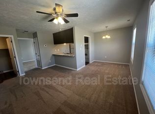 1409D Ireland Dr, Fayetteville, NC 28304