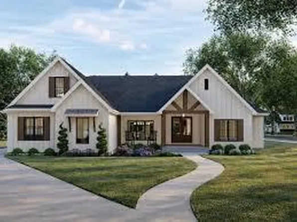 30741 Juniper Ct NW, Cambridge, MN 55008
