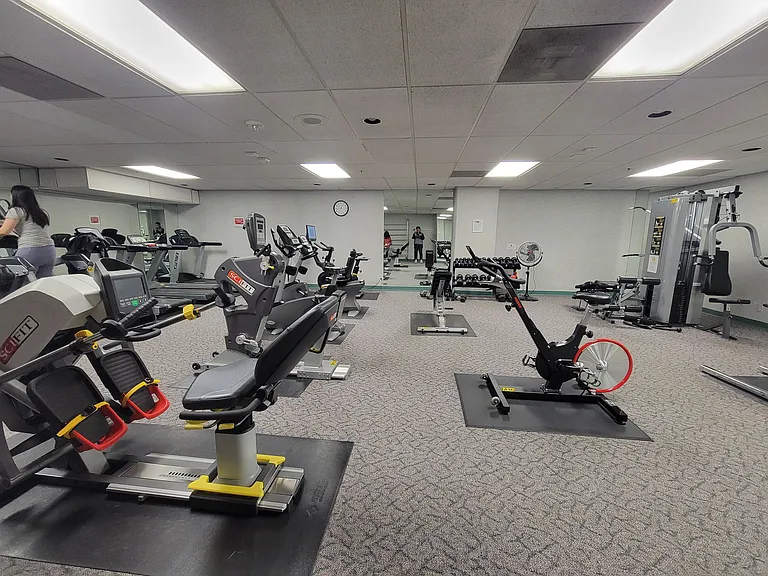 601 Van Ness Ave #211 — Photo 18