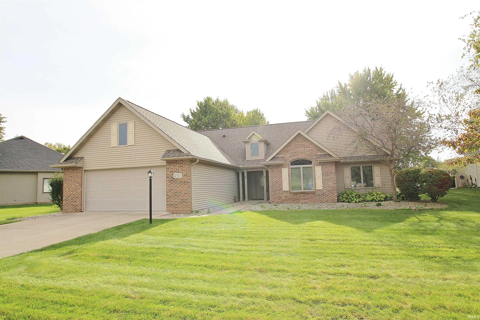 2517 Cobblestone Ln photo 1