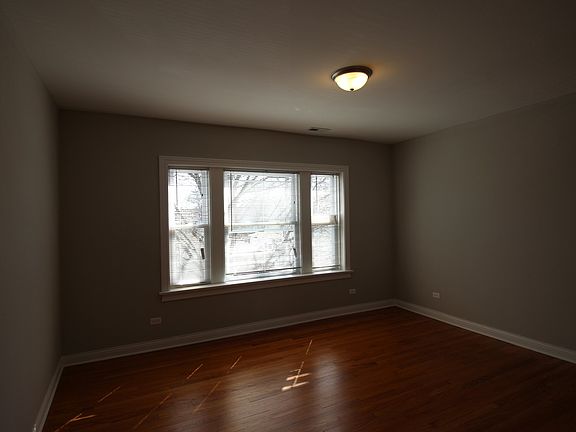 5th image of 4402-08 Belden Avenue N Kostner Ave #2300